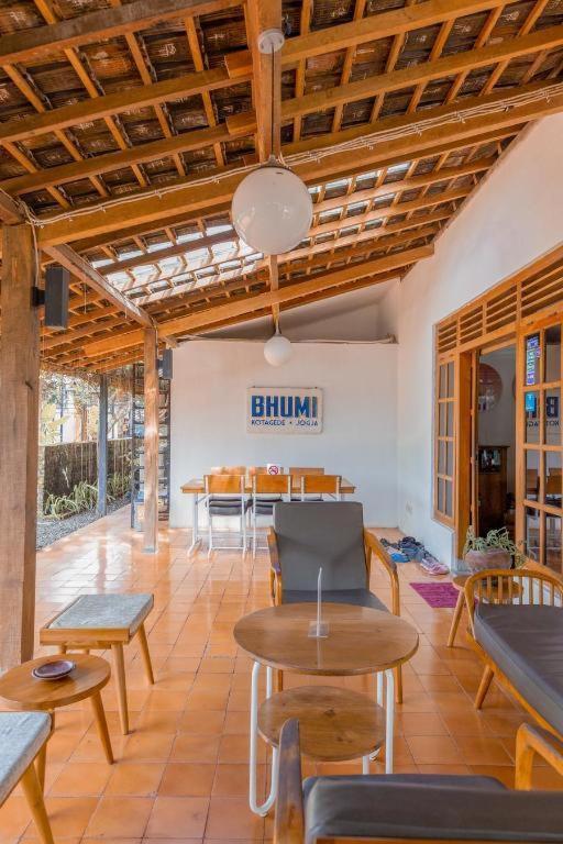 Bhumi Hostel Γιογκιακάρτα Εξωτερικό φωτογραφία