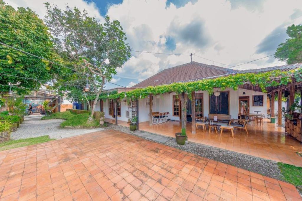 Bhumi Hostel Γιογκιακάρτα Εξωτερικό φωτογραφία